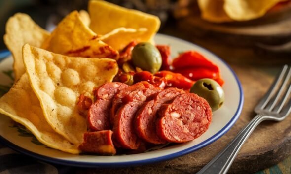 Best Tapas Tortilla Chips con Chorizo Near Me